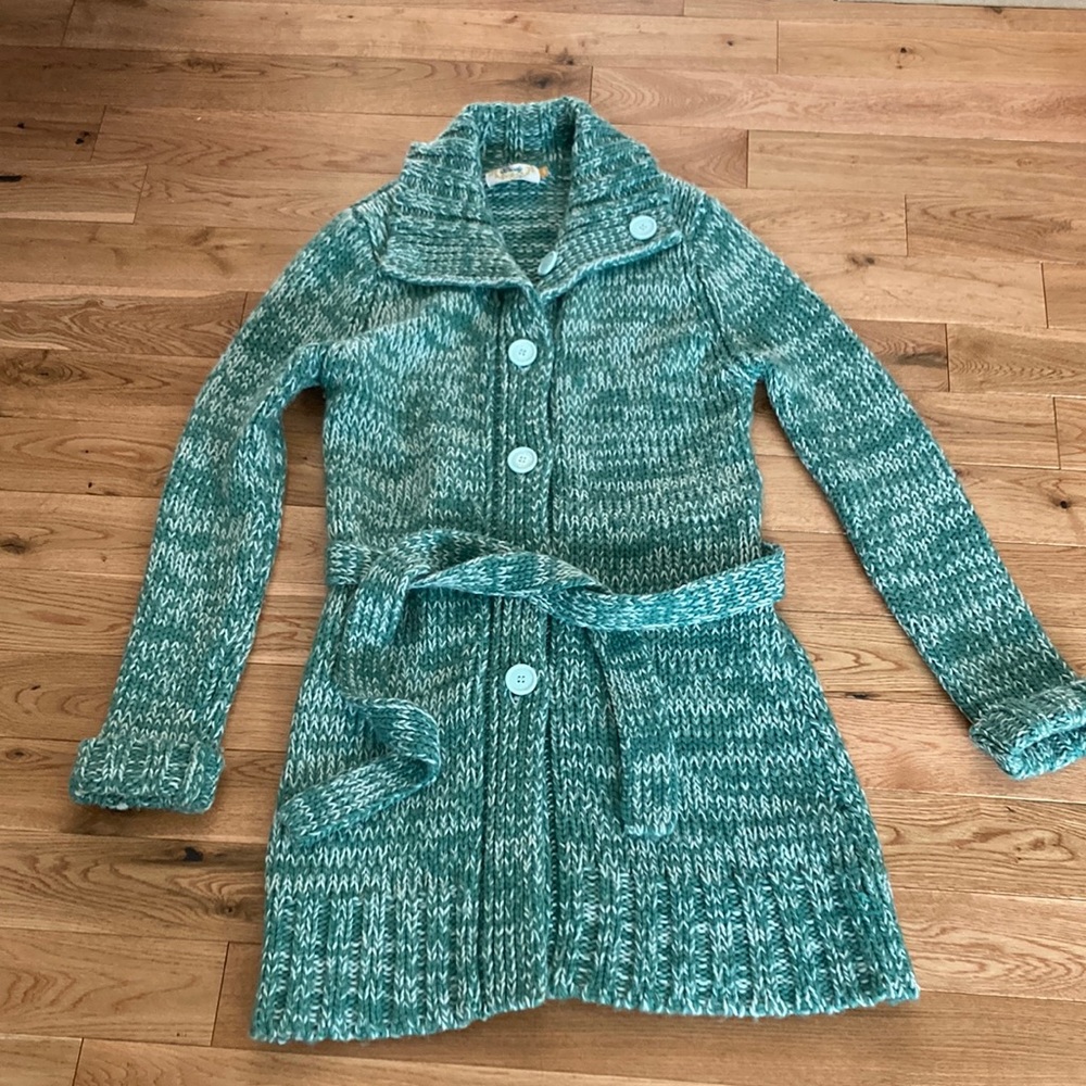 Brody, green and white knitted long sweater